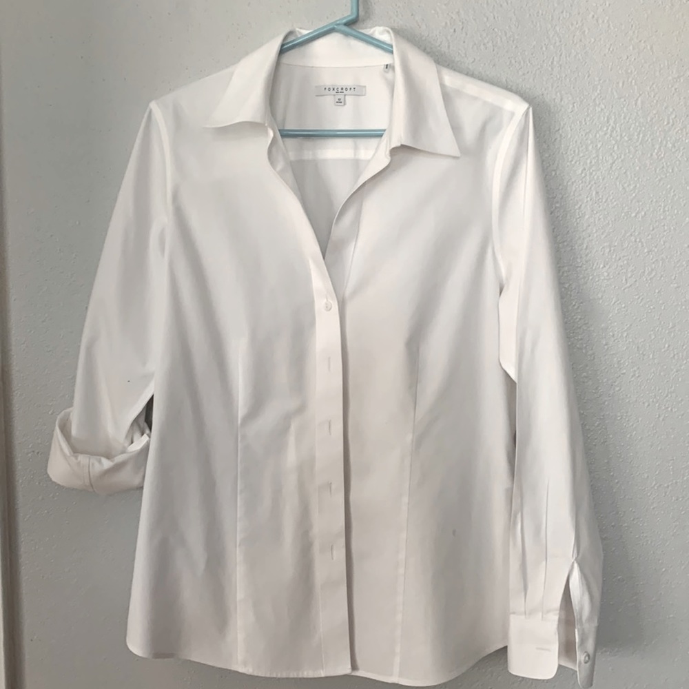 Nearly new white classy blouse , very flattering. - Picture 1 of 3